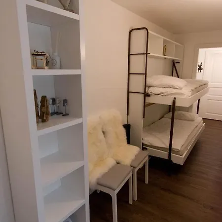 丹斯拉全景公寓 *