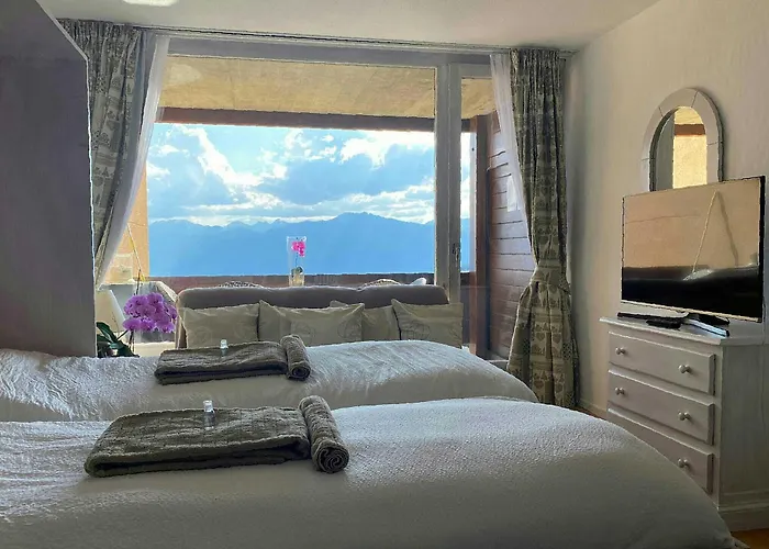 Dans La Panorama * וילארס-סור-אולון